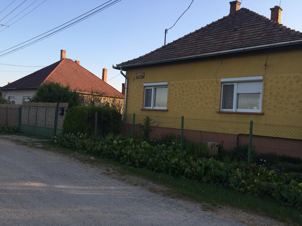 Ferenc Wellnes Apartment Csajág Exterior foto